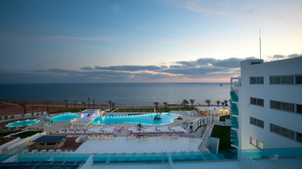 King Evelthon Beach Hotel & Resort Pafos Zewnętrze zdjęcie